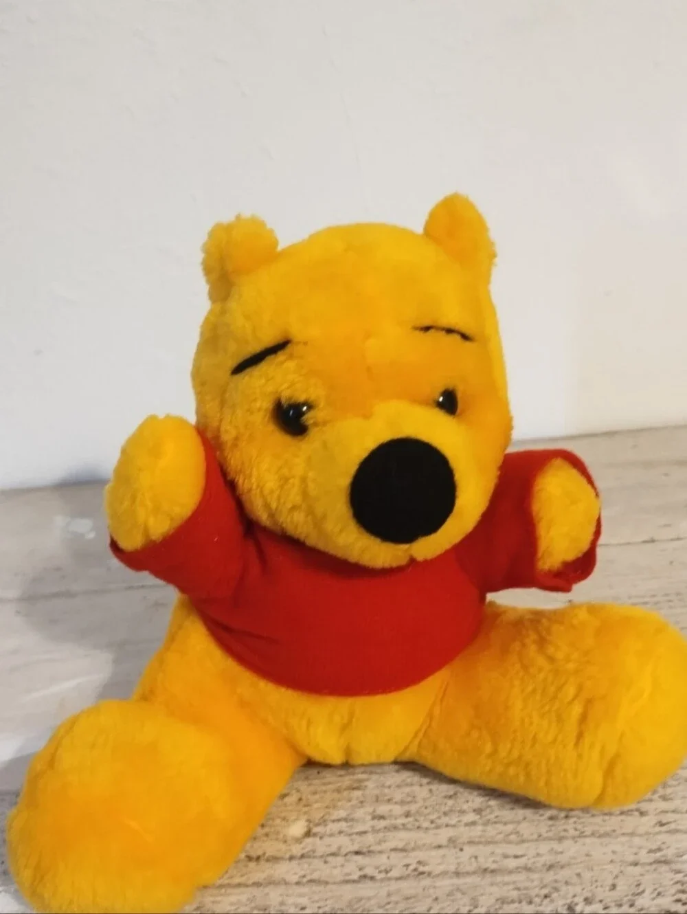 Vtg Kuddle Me Toys Winnie the Pooh Plush Stuffed Animal